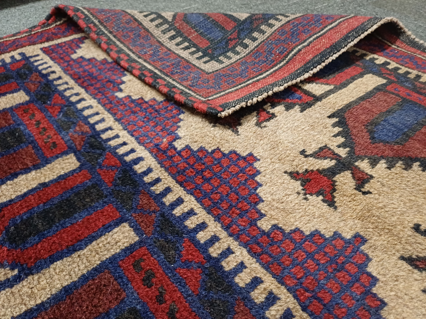 Mushwani Rug