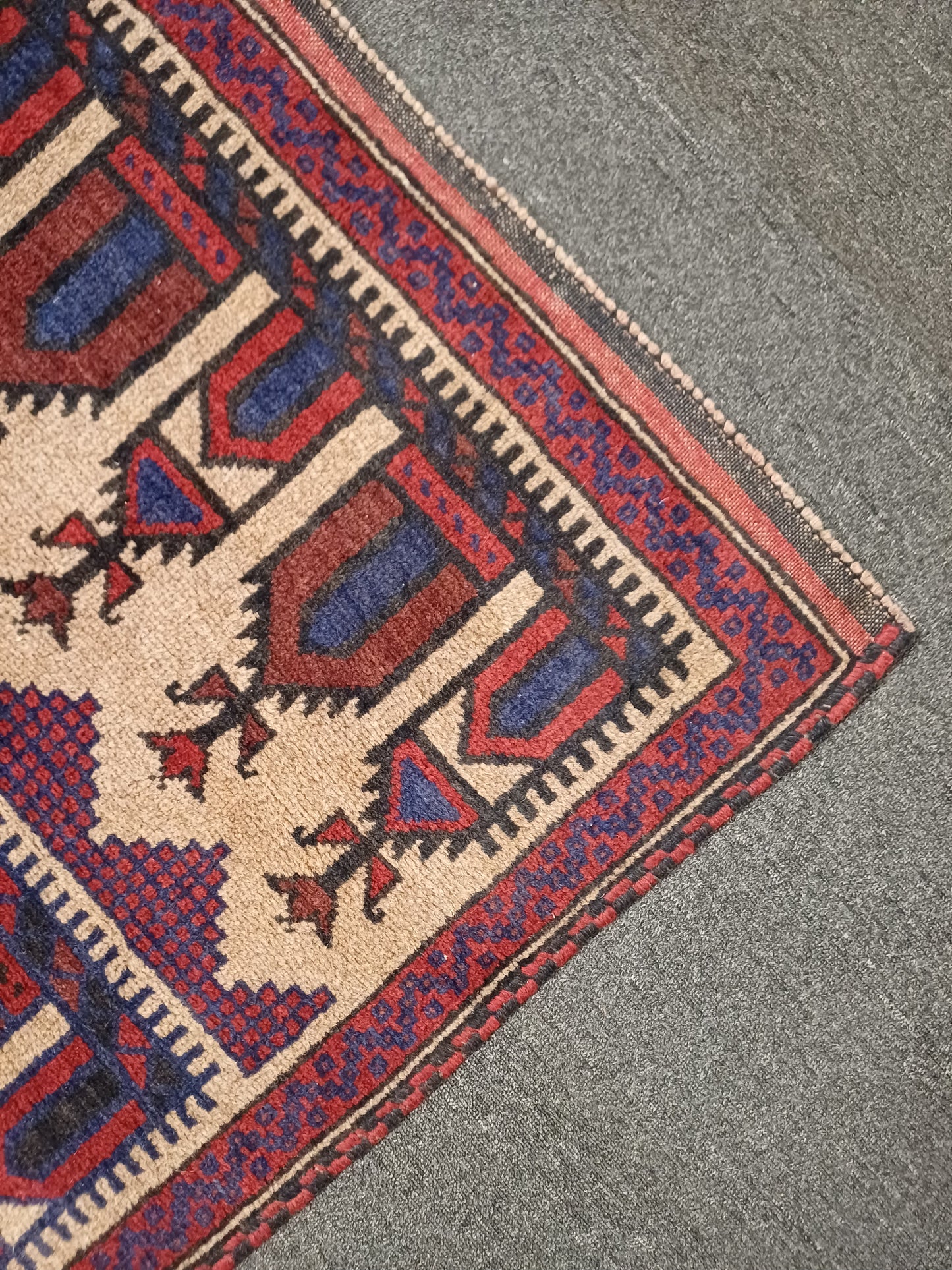 Mushwani Rug