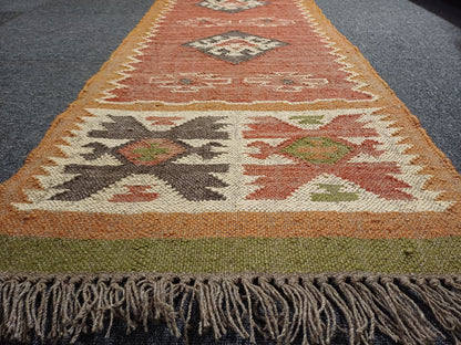 Jute Runner