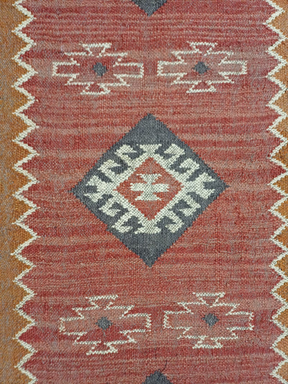 Jute Runner