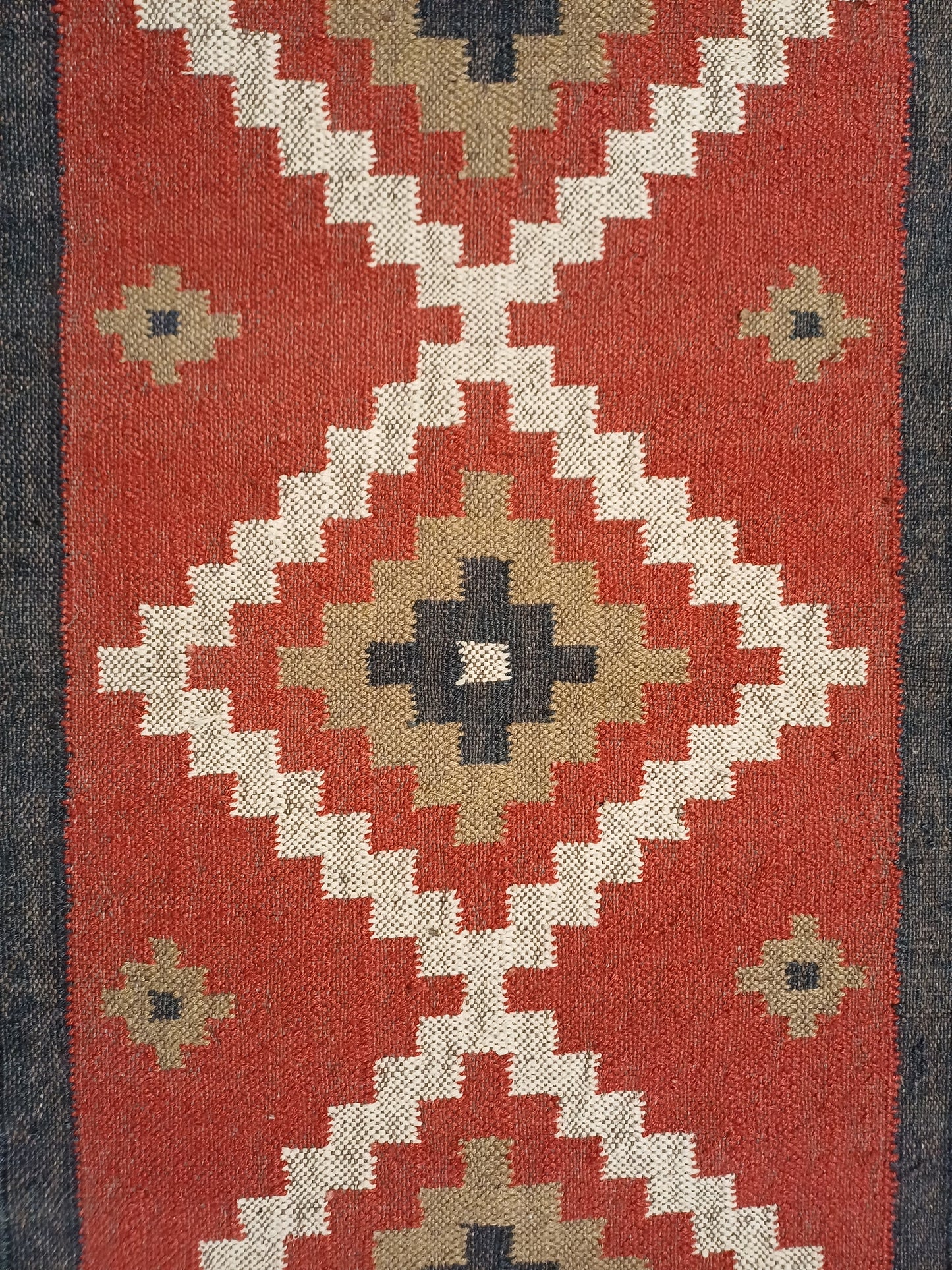 Jute Runner